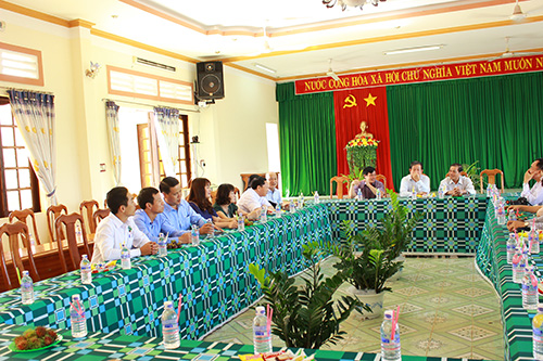 Lãnh Đạo Công Ty Việt Mỹ Cùng Đoàn Quốc Tế Làm Việc Với UBND Huyện EA H'LEO Về Kế Hoạch Đầu Tư Vào Địa Bàn Huyện
